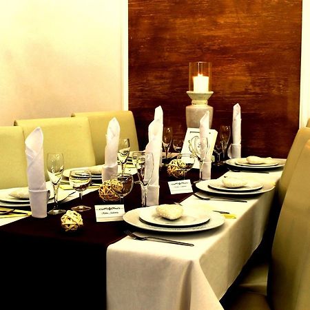 Imperium - Hotel Restauracja Firlej Luaran gambar