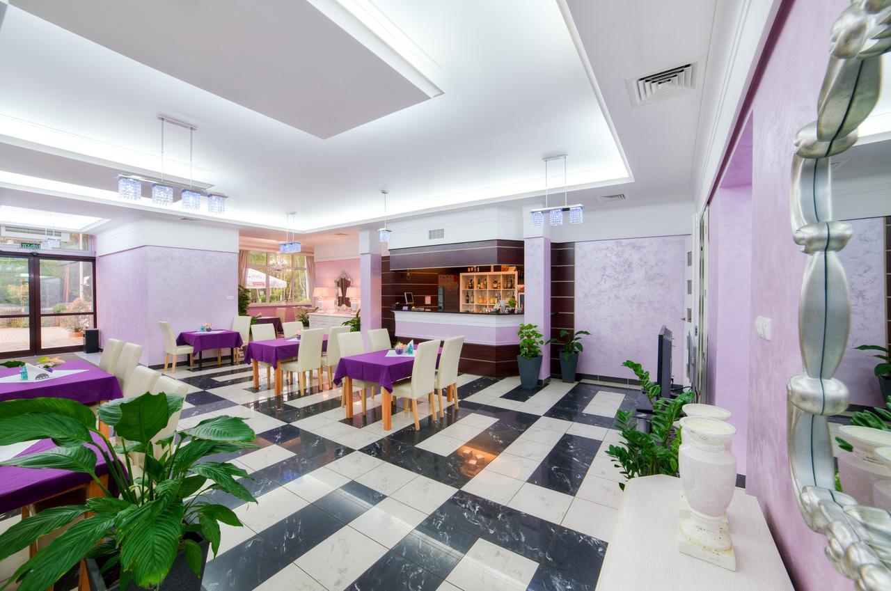 Imperium - Hotel Restauracja Firlej Luaran gambar
